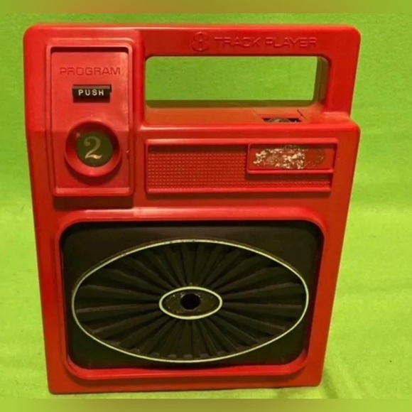 8 track Player from the 70’s your choice of one - Picture 2 of 3